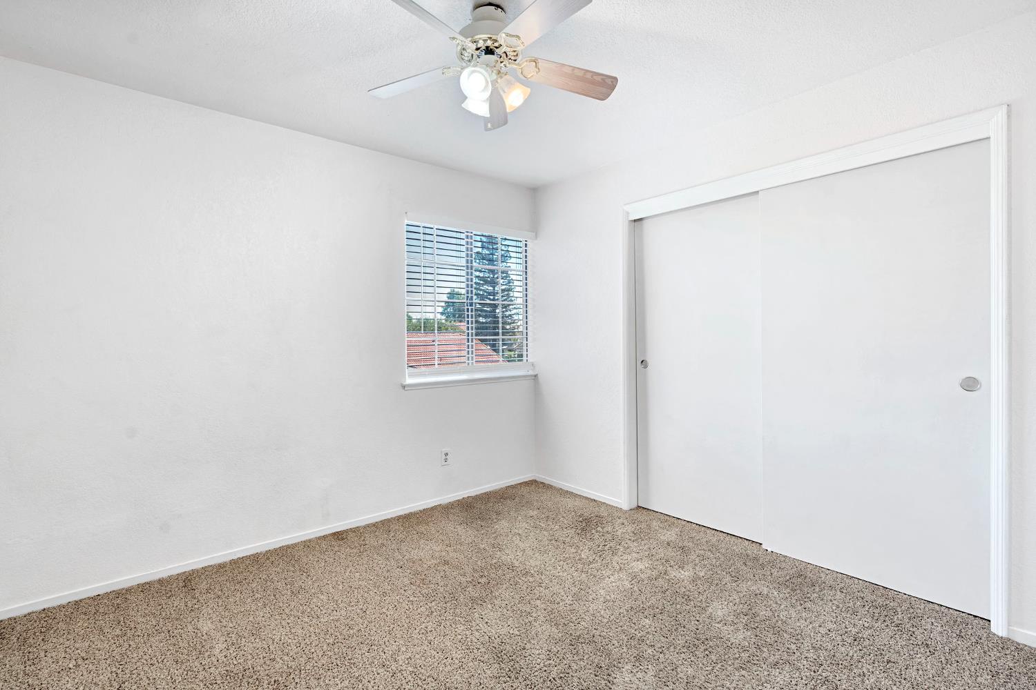 467 E Alluvial Ave #104, Fresno, CA 93720