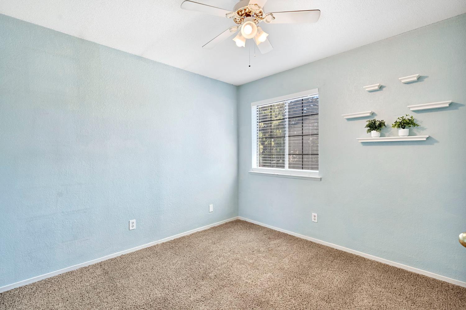 467 E Alluvial Ave #104, Fresno, CA 93720