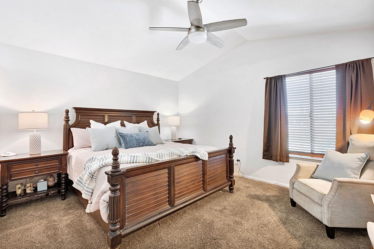 467 E Alluvial Ave #104, Fresno, CA 93720