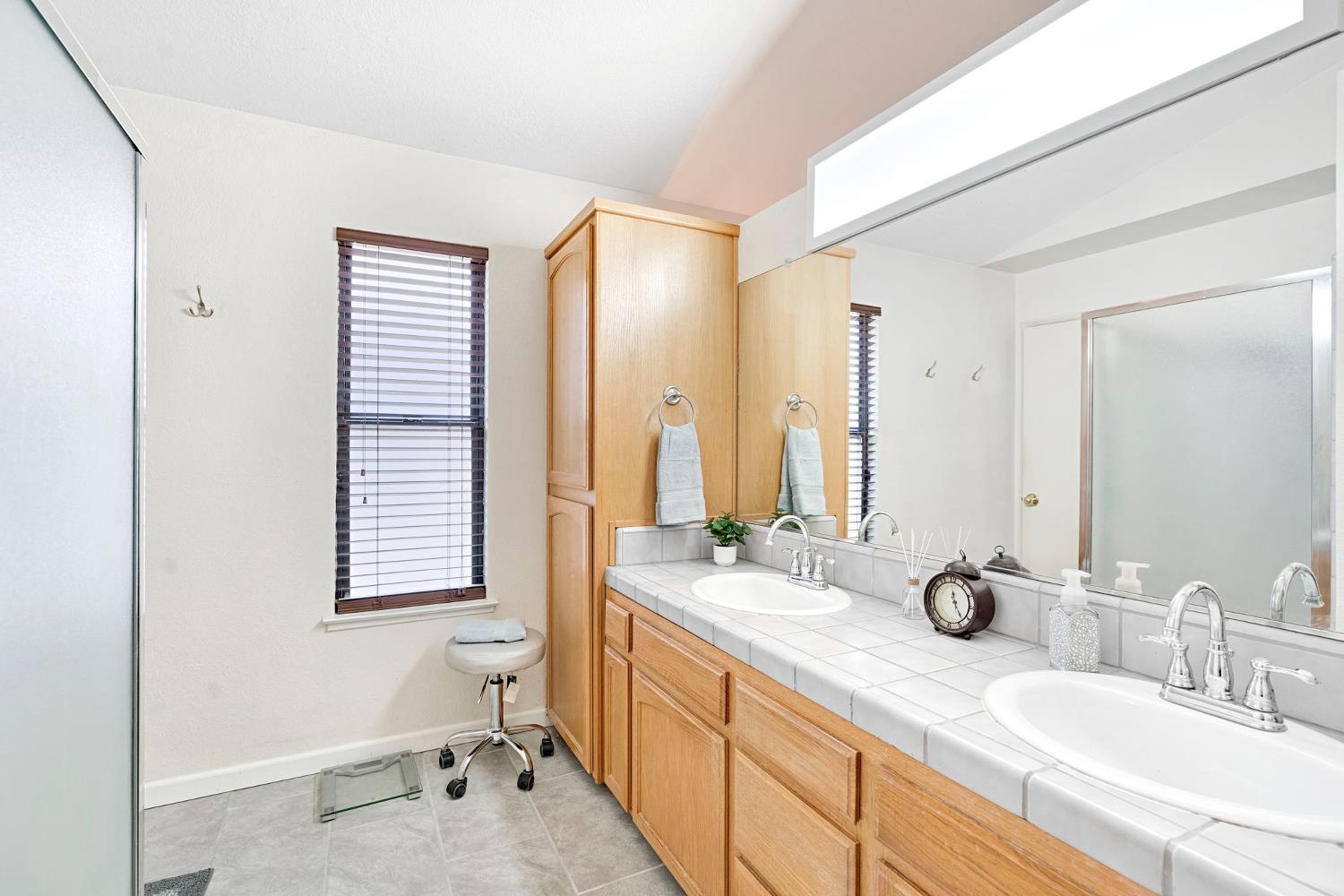 467 E Alluvial Ave #104, Fresno, CA 93720