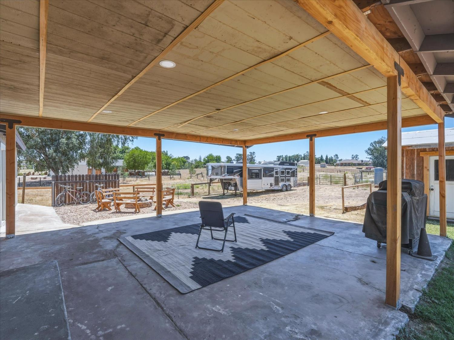 30664 Donald Ave, Madera, CA 93636