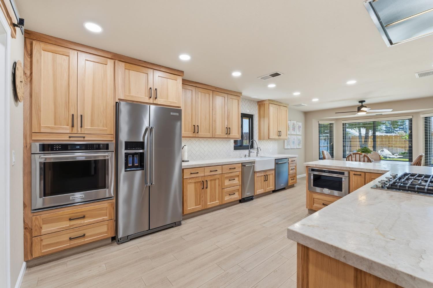 2955 Holly Ave, Clovis, CA 93611