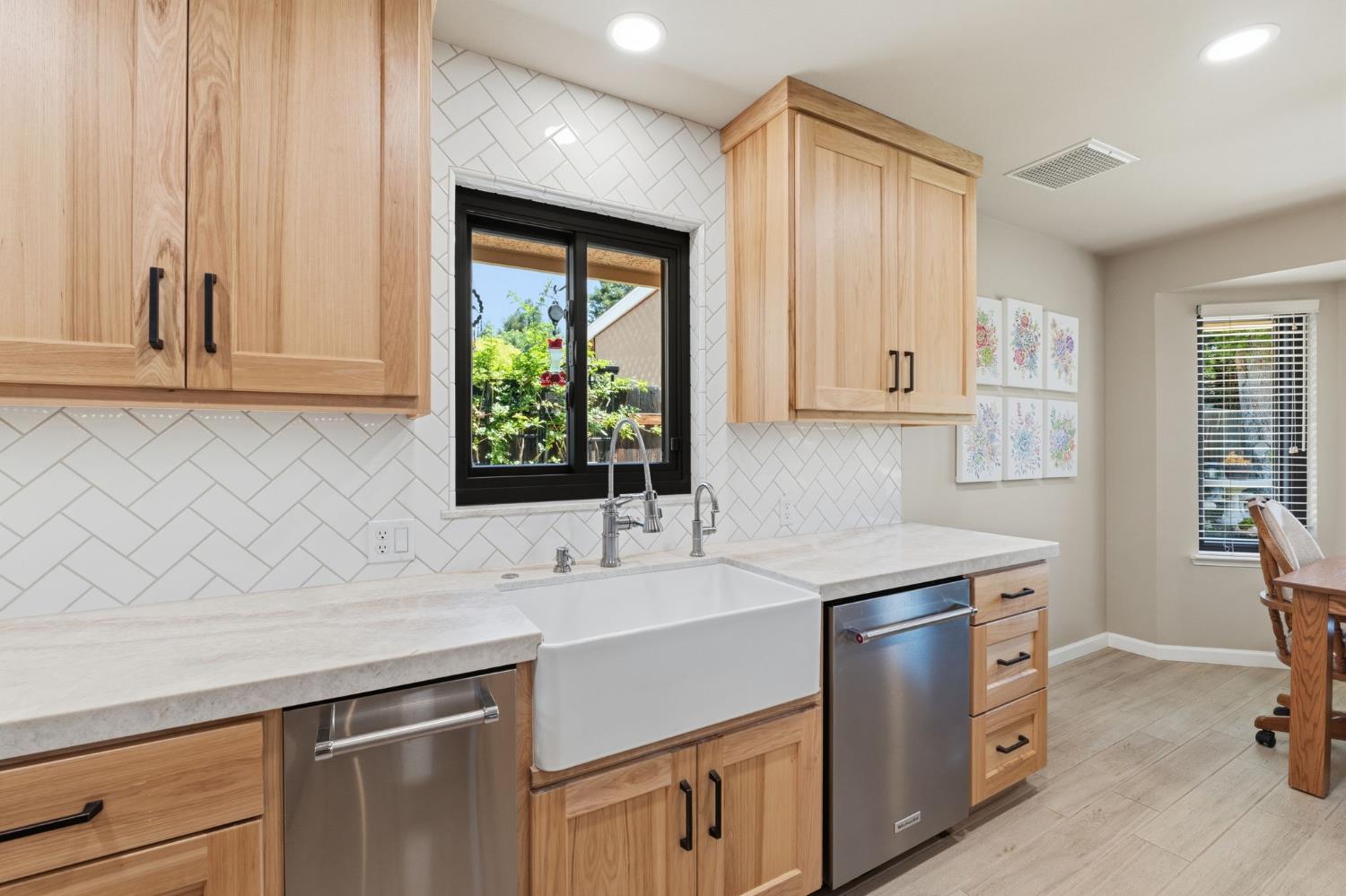 2955 Holly Ave, Clovis, CA 93611