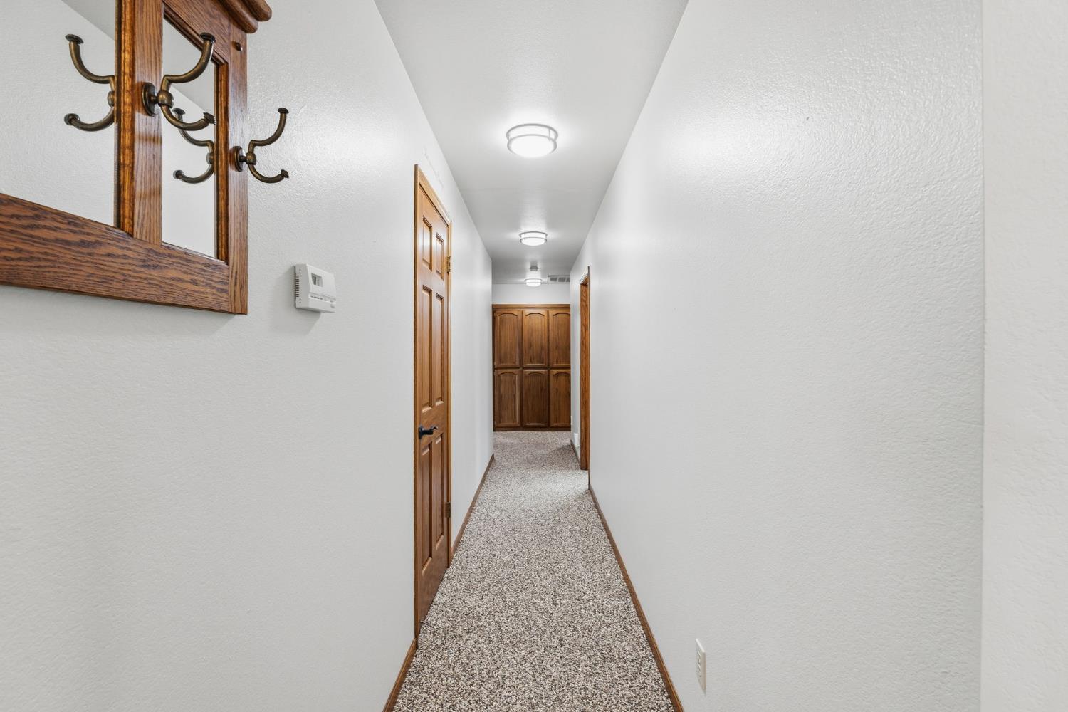 2955 Holly Ave, Clovis, CA 93611