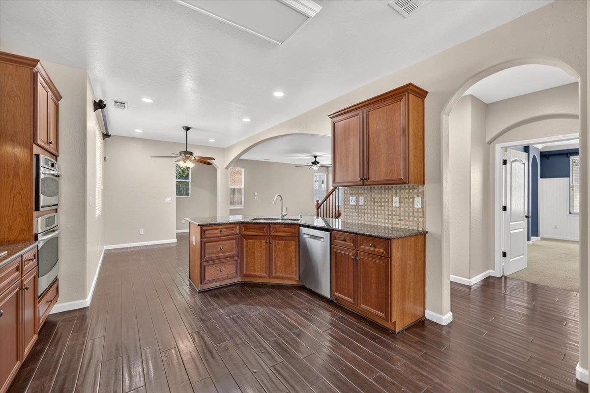 4342 W Artemisa Dr, Fresno, CA 93722
