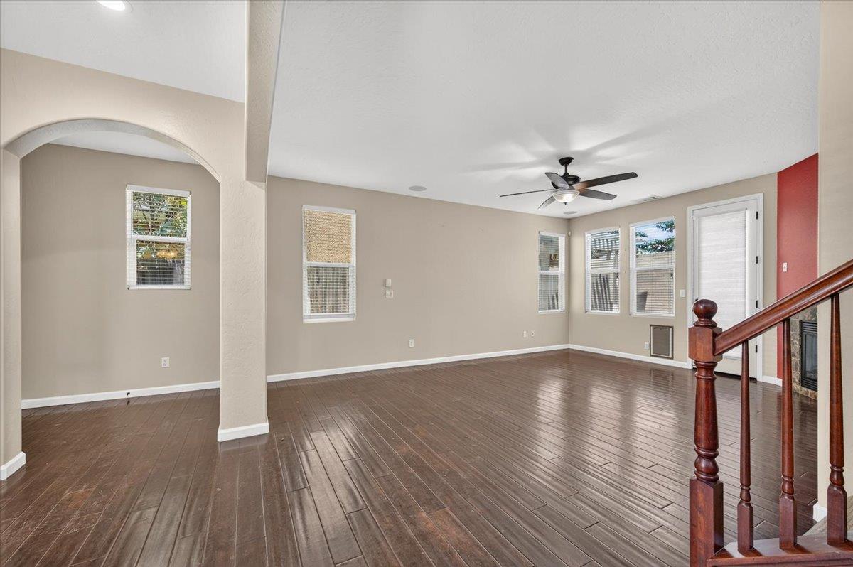 4342 W Artemisa Dr, Fresno, CA 93722