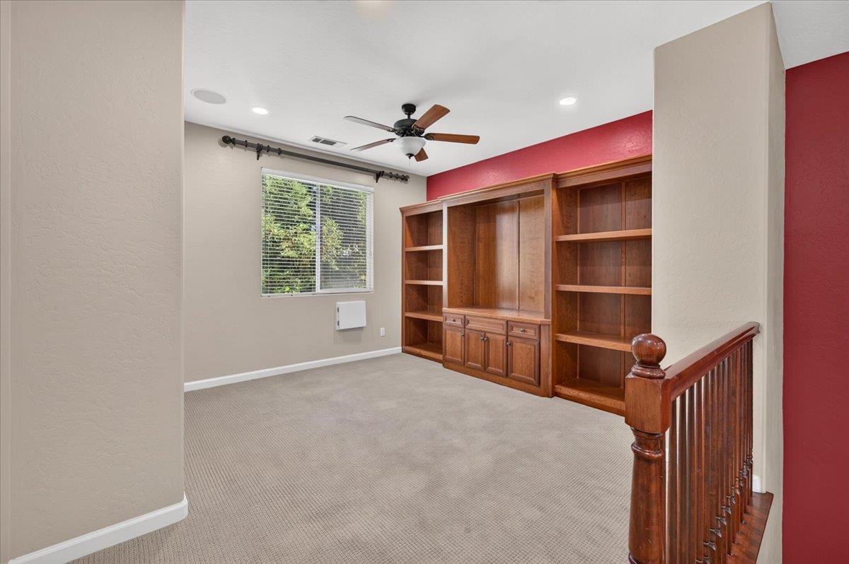 4342 W Artemisa Dr, Fresno, CA 93722