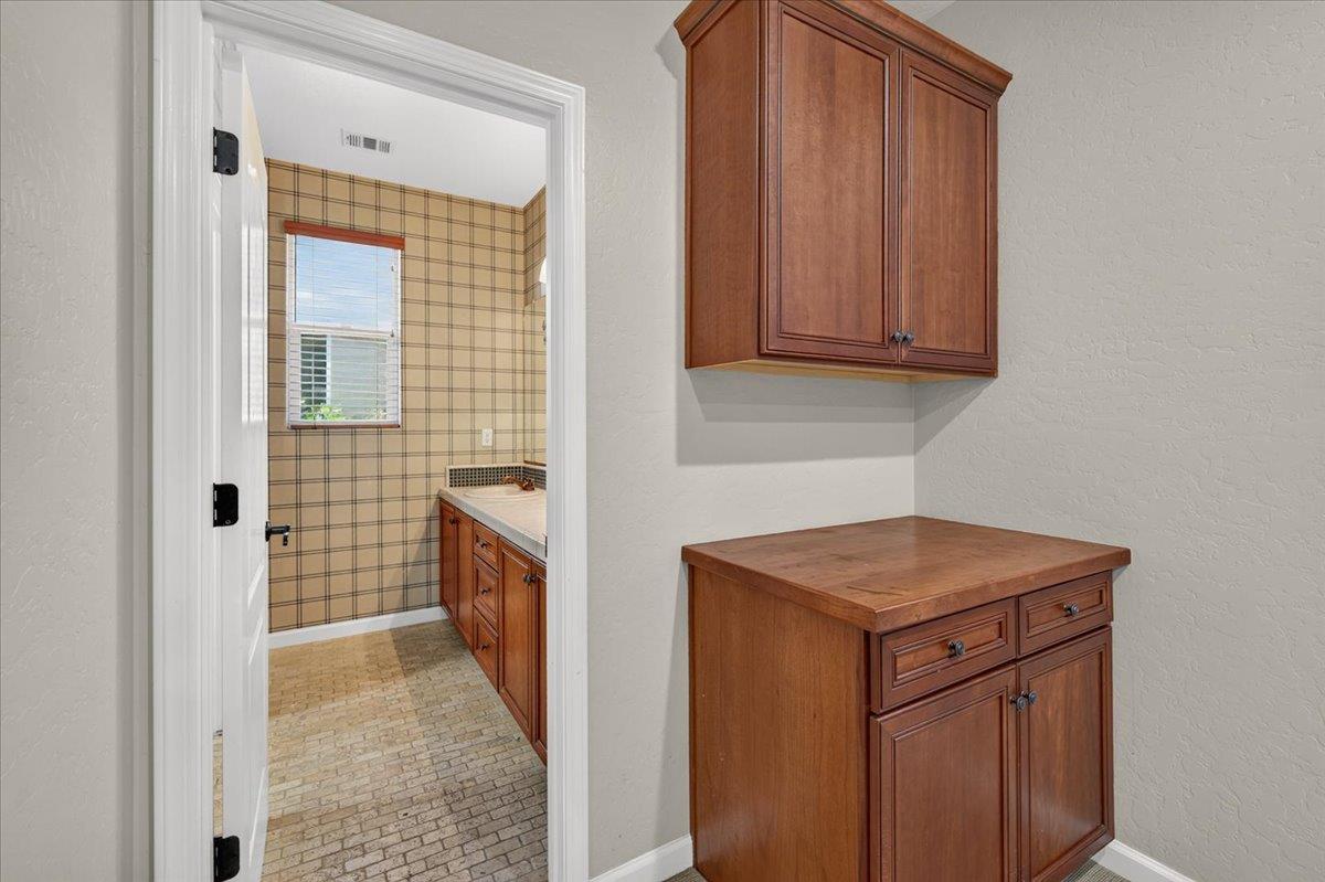 4342 W Artemisa Dr, Fresno, CA 93722