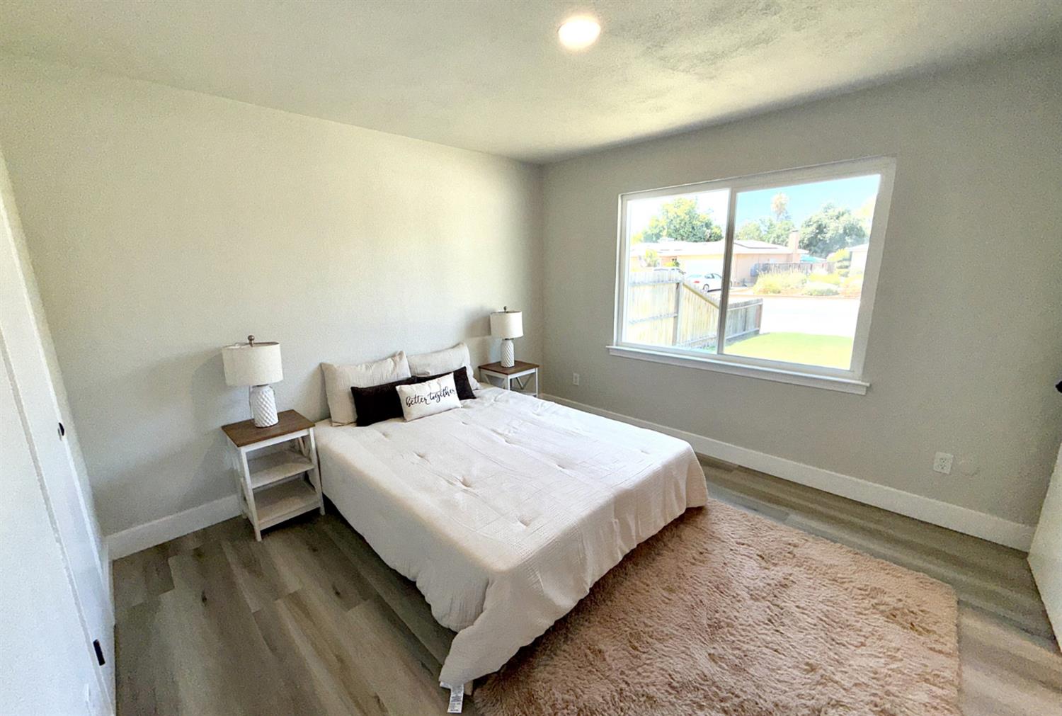 238 W Swift Ave, Clovis, CA 93612