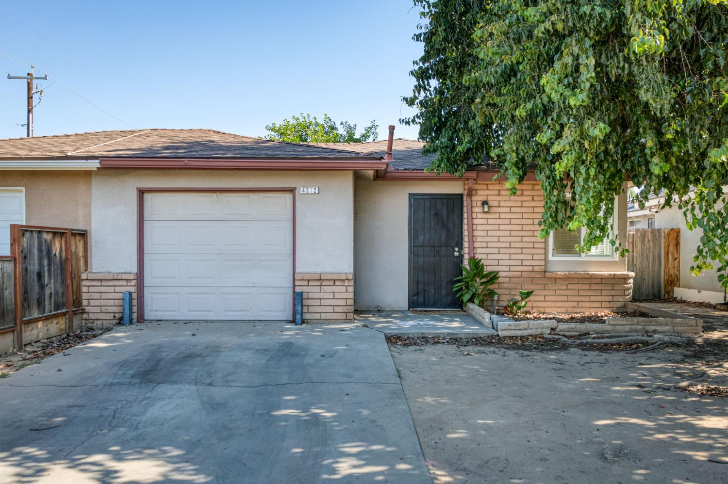 4372 N Cornelia Ave, Fresno, CA 93722