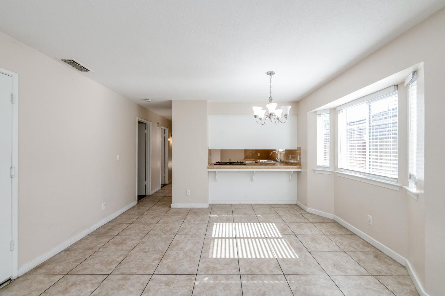 4372 N Cornelia Ave, Fresno, CA 93722