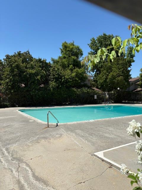4761 N Cedar Ave #102, Fresno, CA 93726