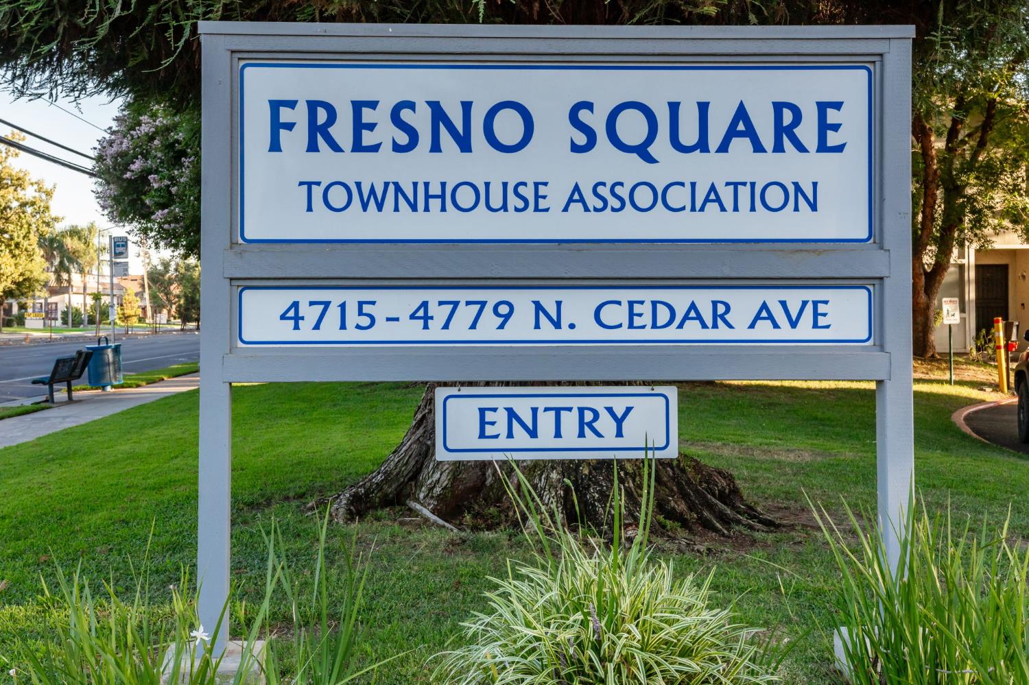 4761 N Cedar Ave #102, Fresno, CA 93726