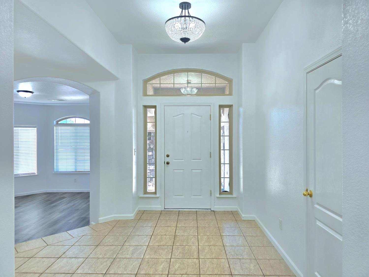 6517 E Amherst Ave, Fresno, CA 93727