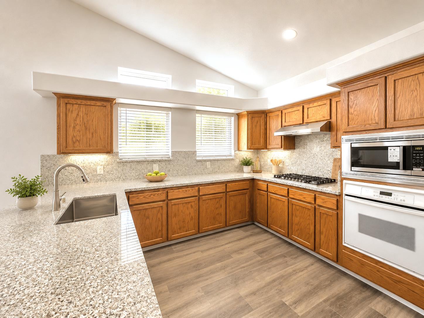 6517 E Amherst Ave, Fresno, CA 93727