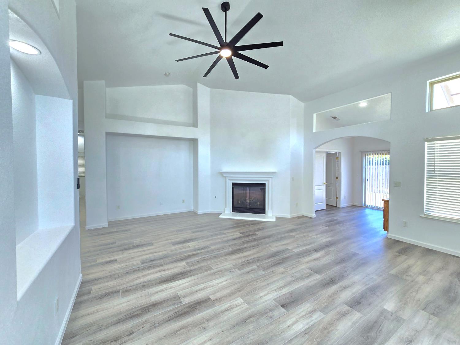 6517 E Amherst Ave, Fresno, CA 93727