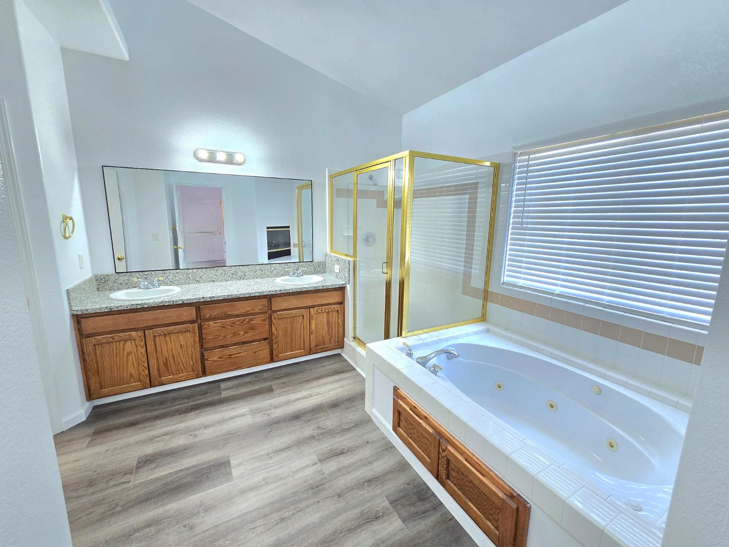 6517 E Amherst Ave, Fresno, CA 93727