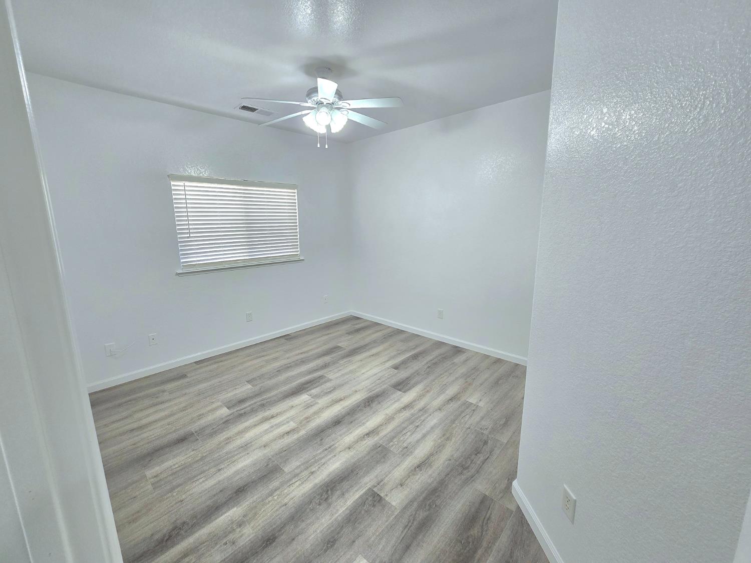 6517 E Amherst Ave, Fresno, CA 93727