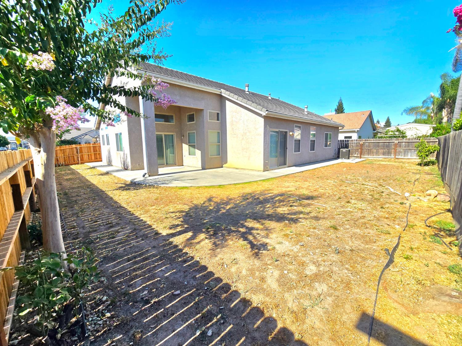 6517 E Amherst Ave, Fresno, CA 93727