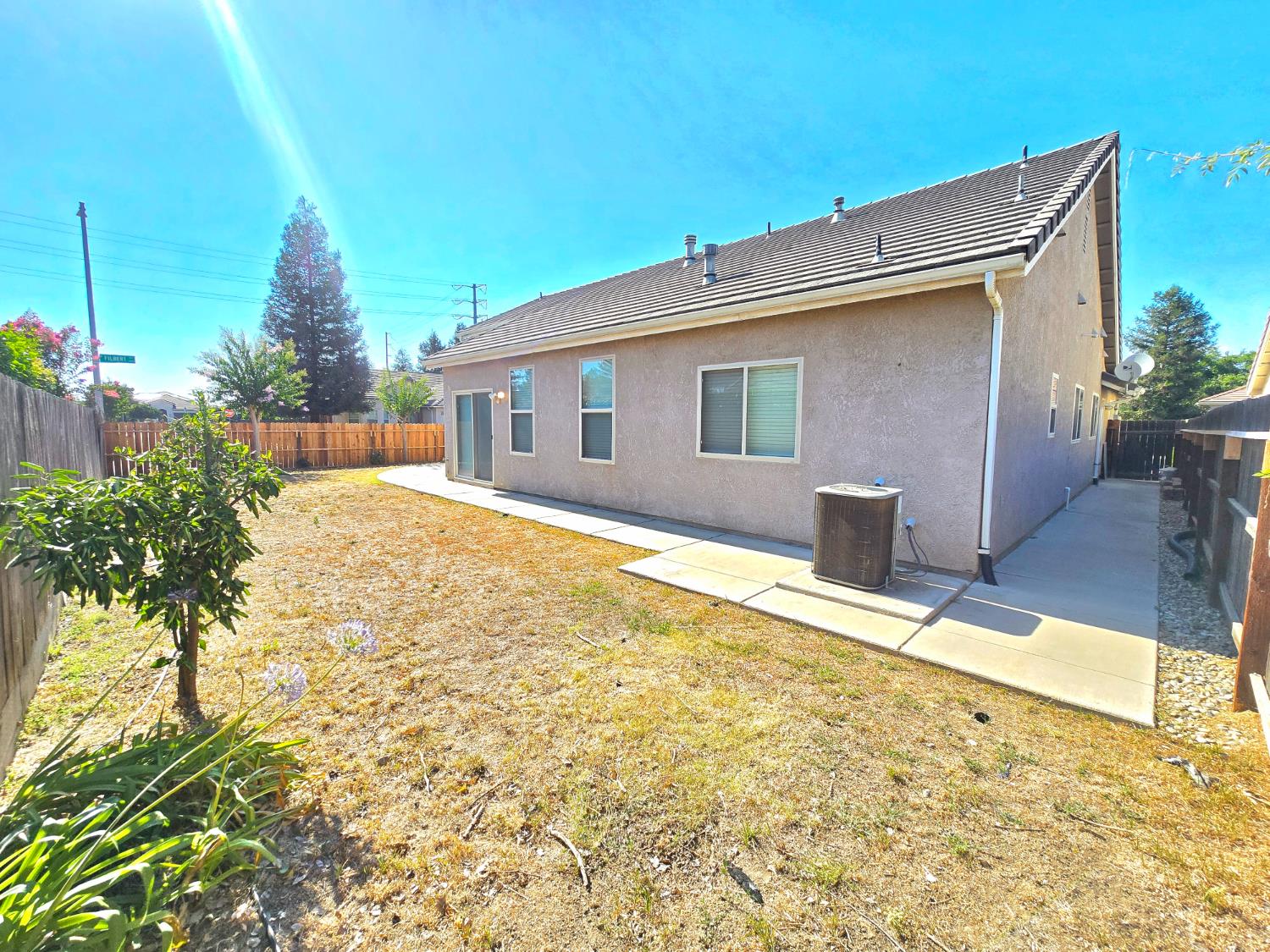 6517 E Amherst Ave, Fresno, CA 93727