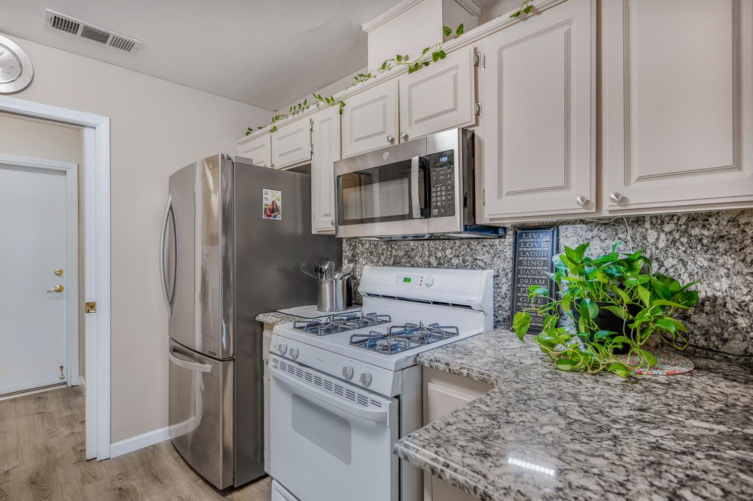 474 E Alluvial Ave #129, Fresno, CA 93720