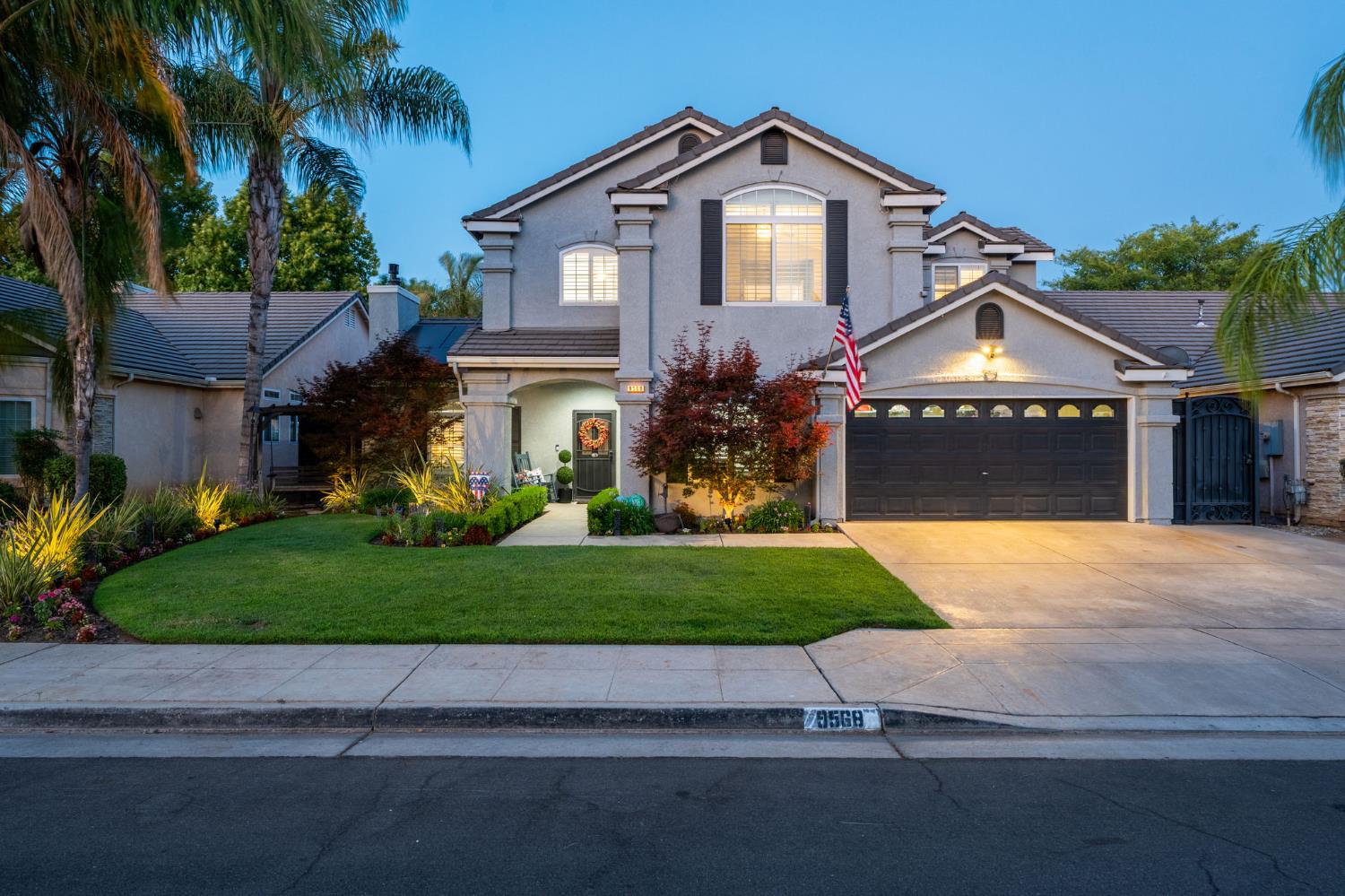 9568 N Ann Ave, Fresno, CA 93720