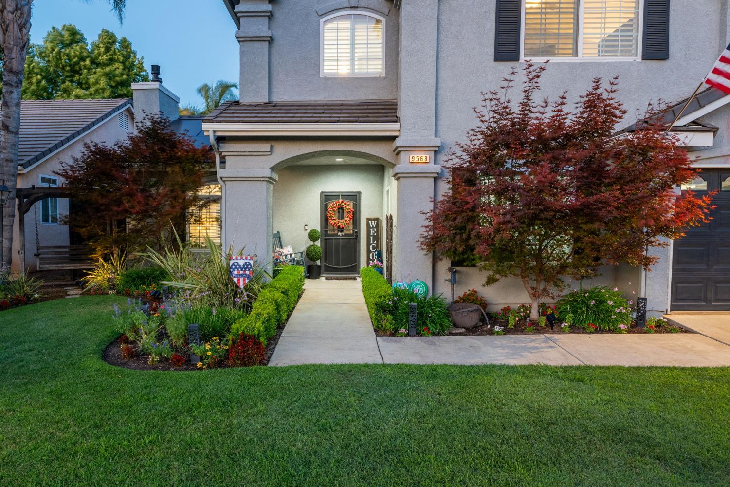 9568 N Ann Ave, Fresno, CA 93720