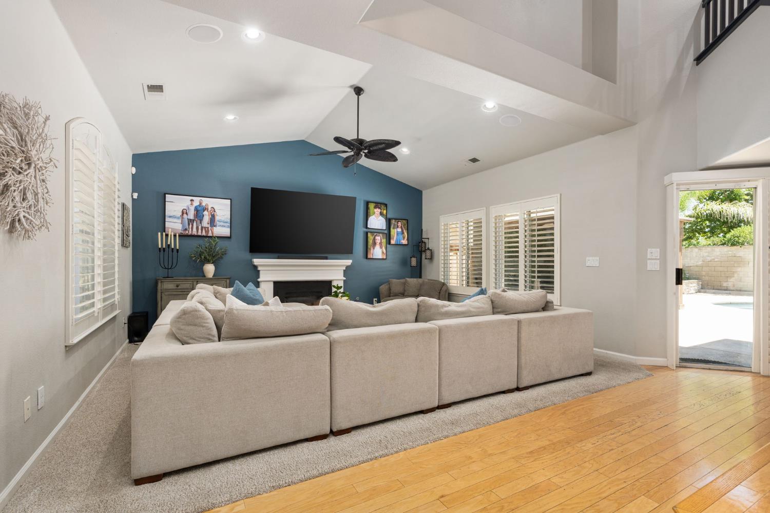 9568 N Ann Ave, Fresno, CA 93720