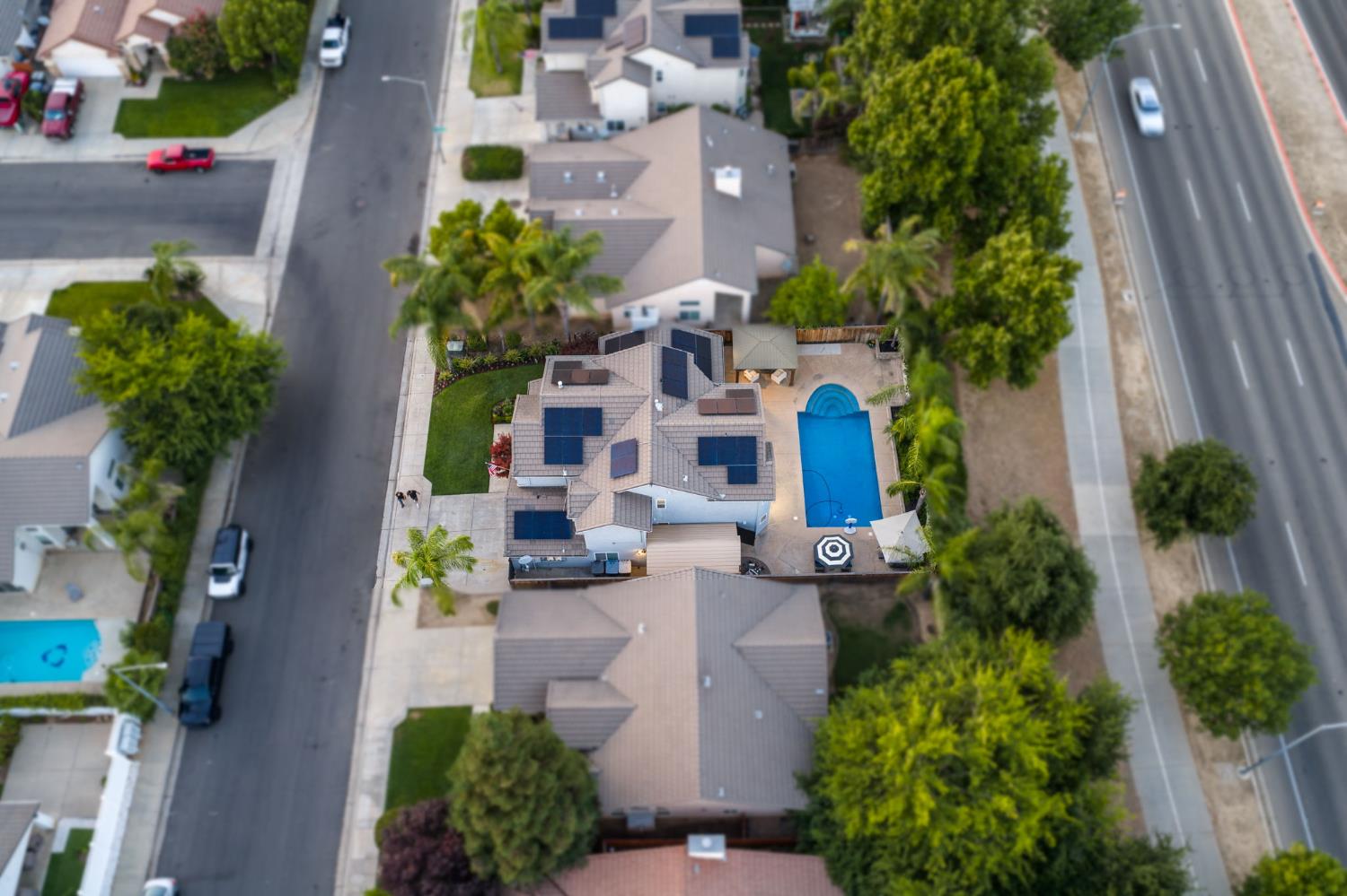 9568 N Ann Ave, Fresno, CA 93720