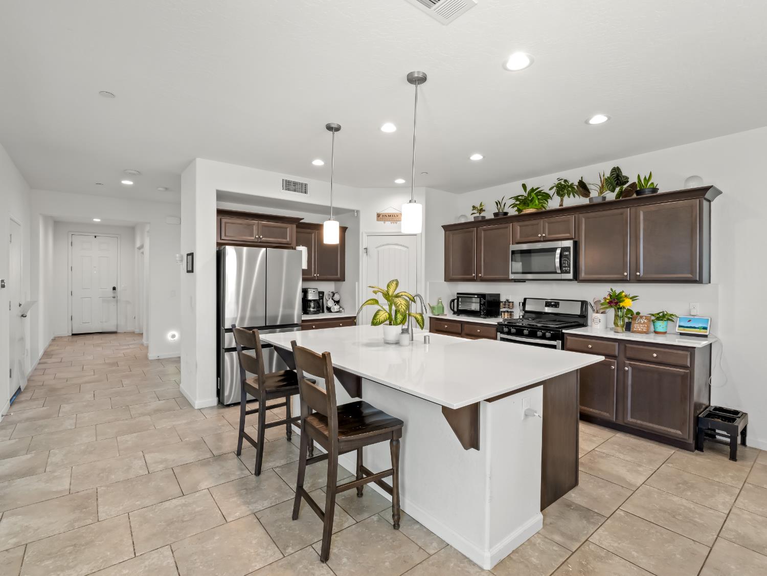4225 N Sandrini Ave, Fresno, CA 93723