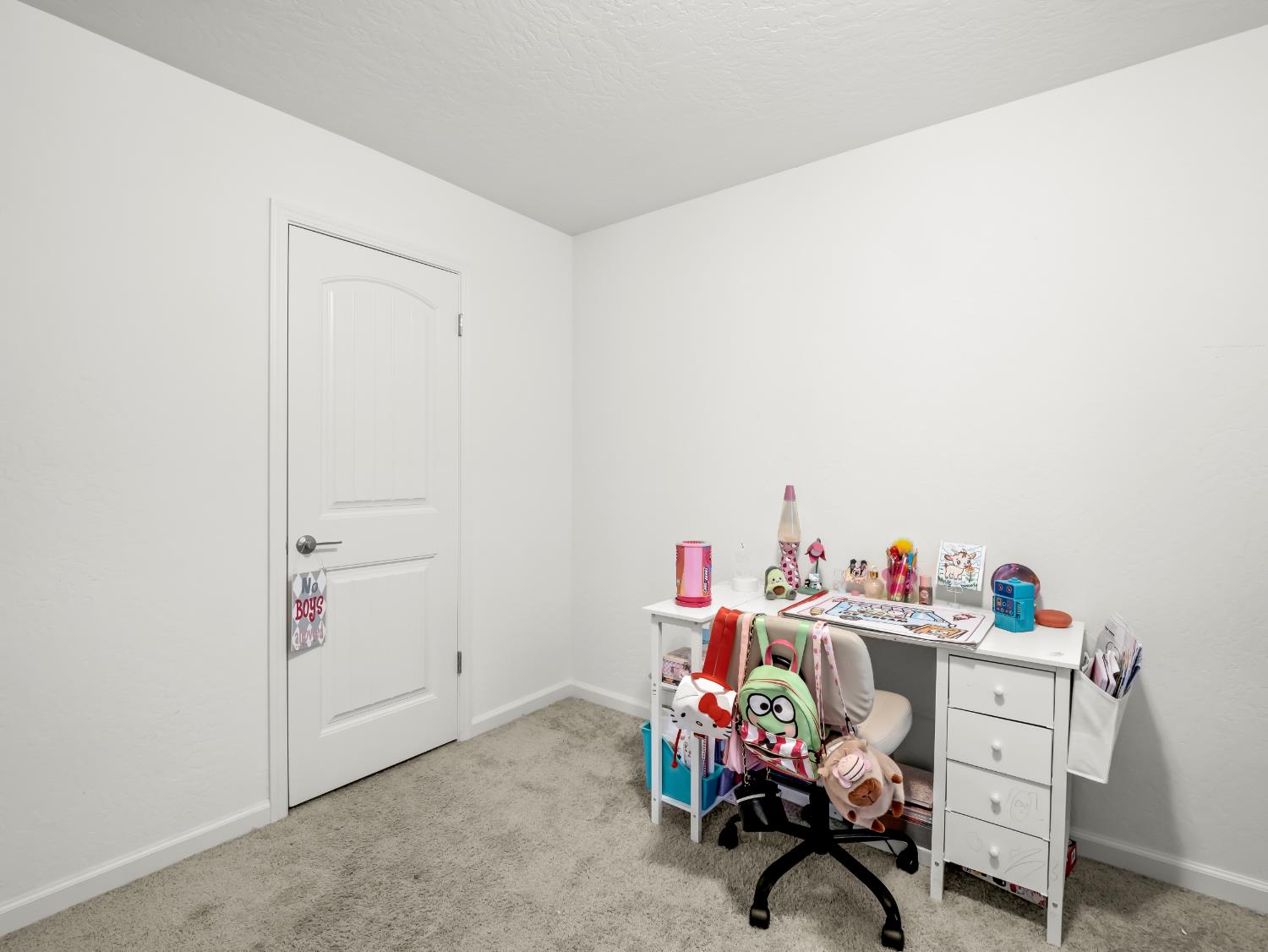 4225 N Sandrini Ave, Fresno, CA 93723