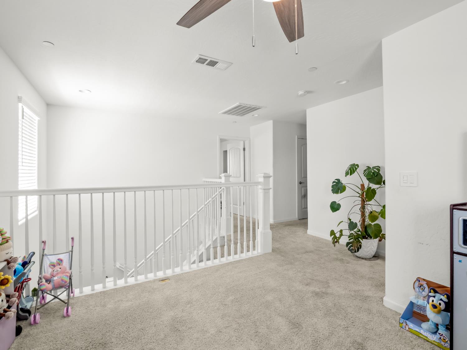 4225 N Sandrini Ave, Fresno, CA 93723