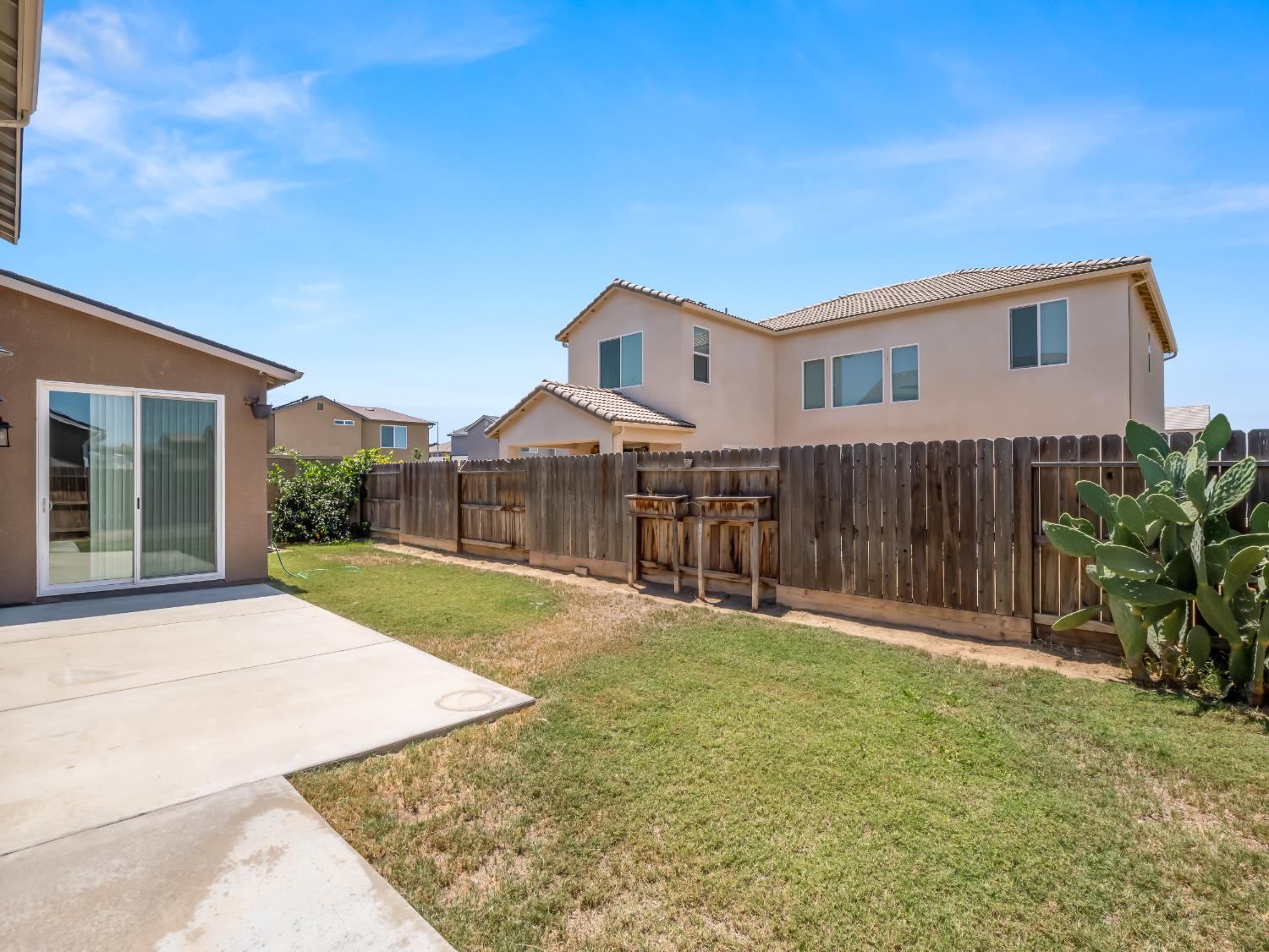 4225 N Sandrini Ave, Fresno, CA 93723