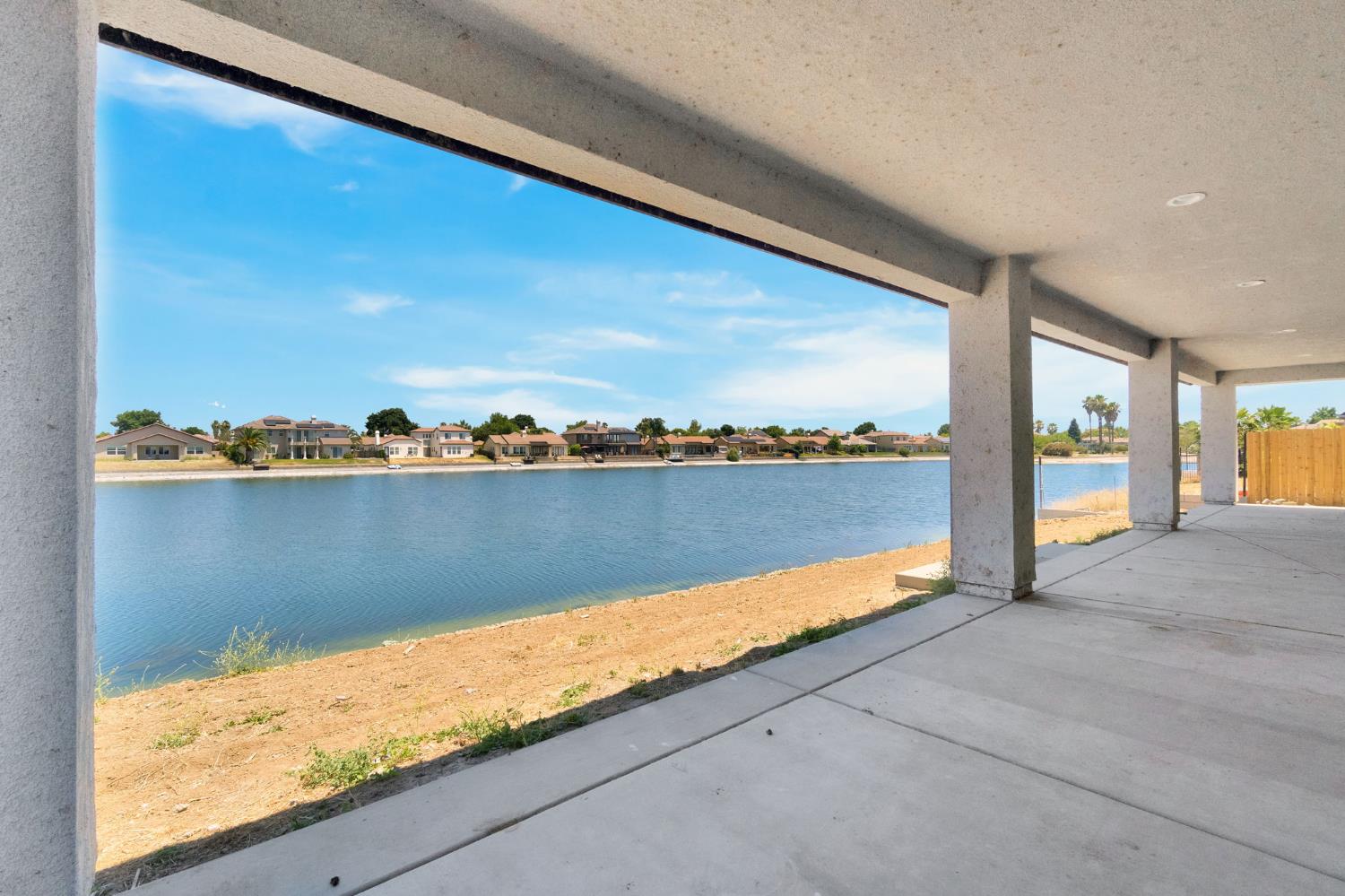 8215 LAKE SHORE DRIVE, Chowchilla, CA 93610