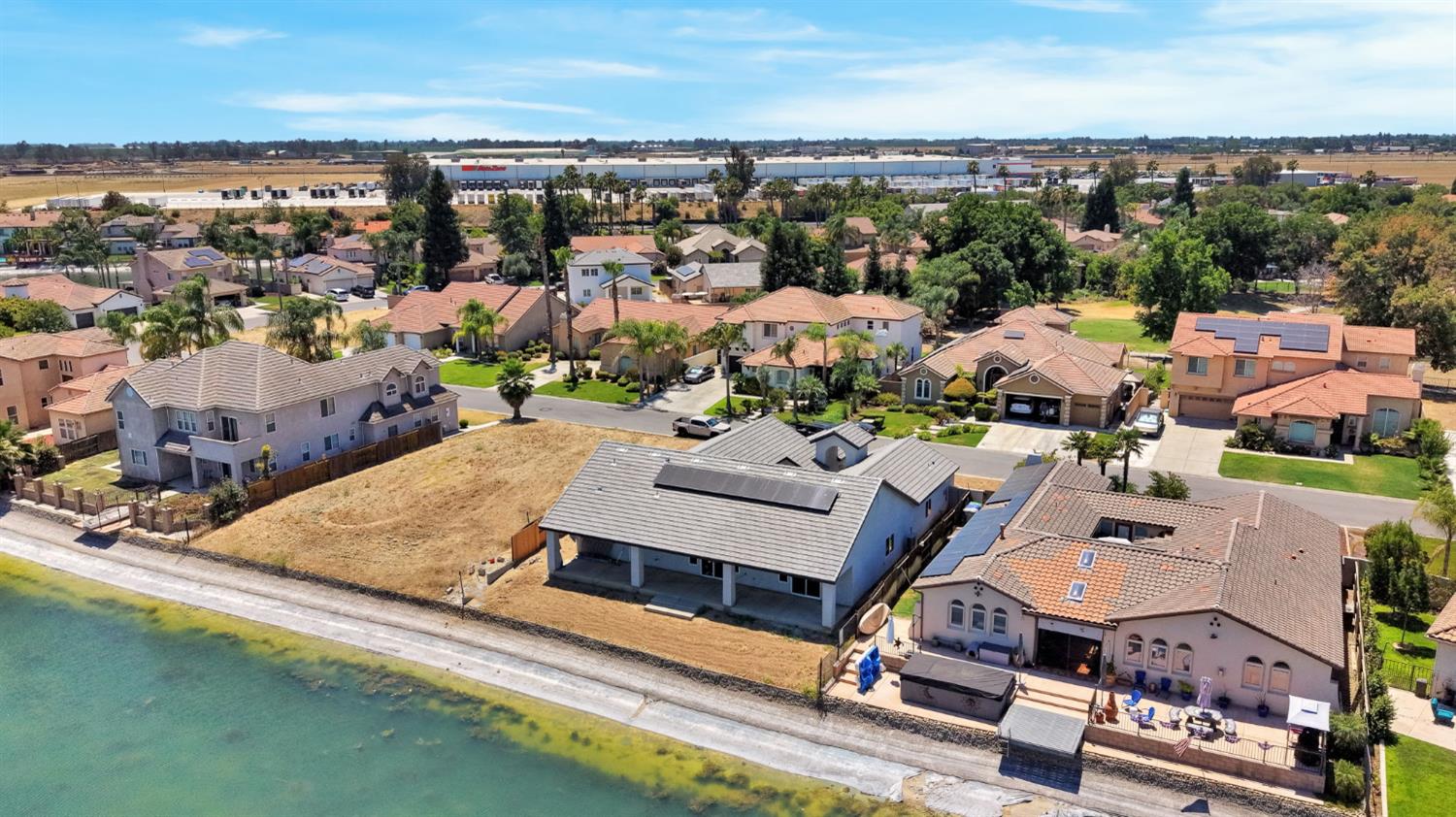 8215 LAKE SHORE DRIVE, Chowchilla, CA 93610