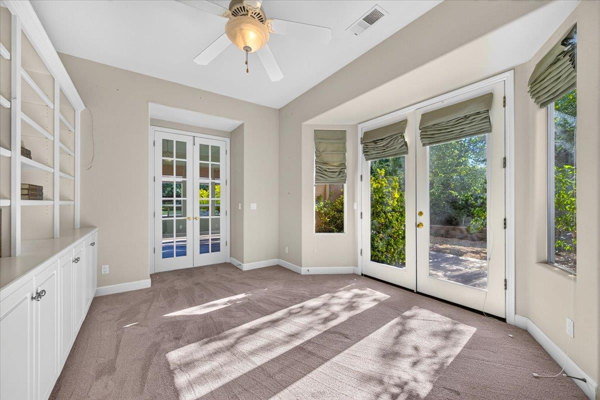 11 W Jordan Ave, Clovis, CA 93611