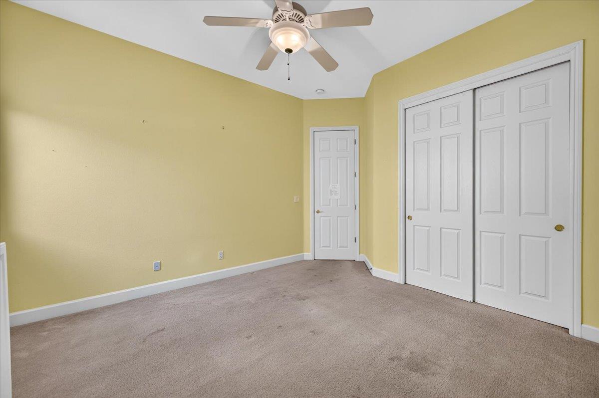 11 W Jordan Ave, Clovis, CA 93611