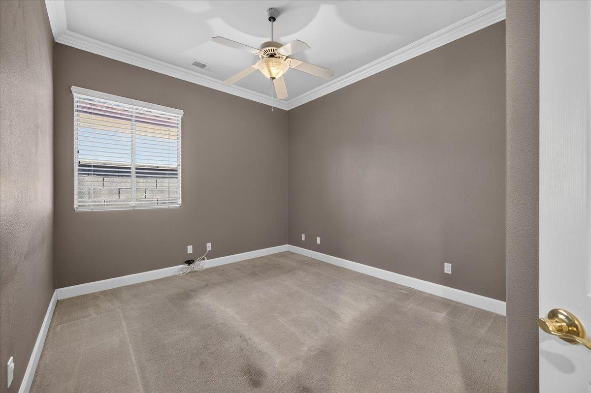 11 W Jordan Ave, Clovis, CA 93611