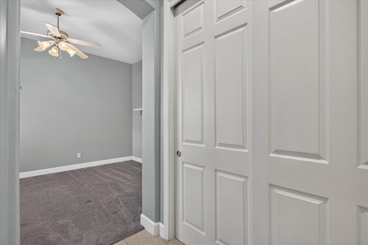 11 W Jordan Ave, Clovis, CA 93611