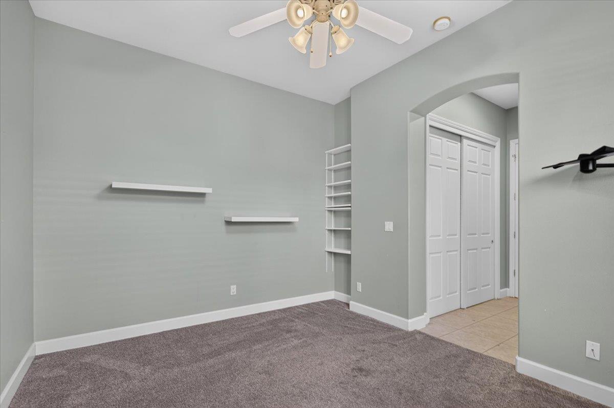 11 W Jordan Ave, Clovis, CA 93611