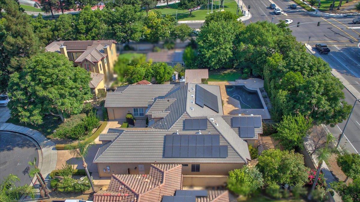 11 W Jordan Ave, Clovis, CA 93611