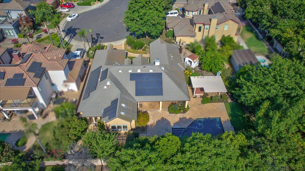 11 W Jordan Ave, Clovis, CA 93611