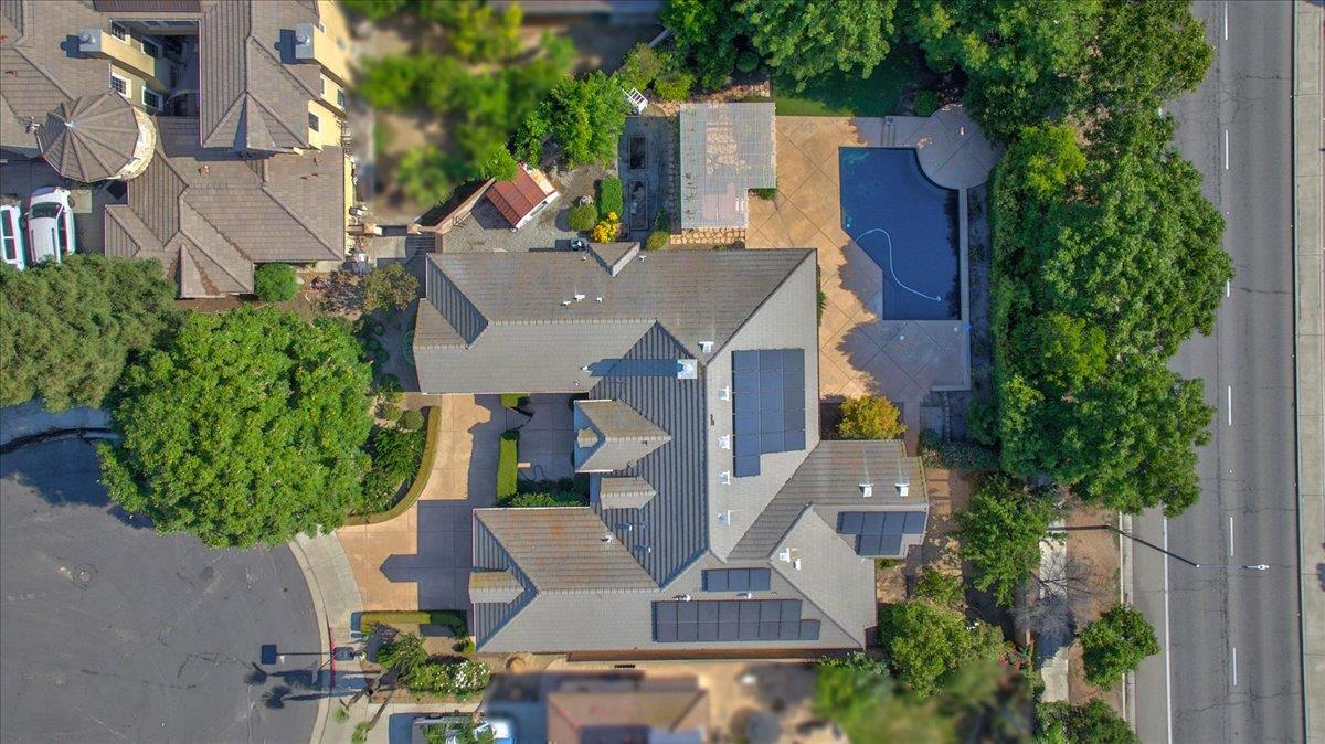 11 W Jordan Ave, Clovis, CA 93611