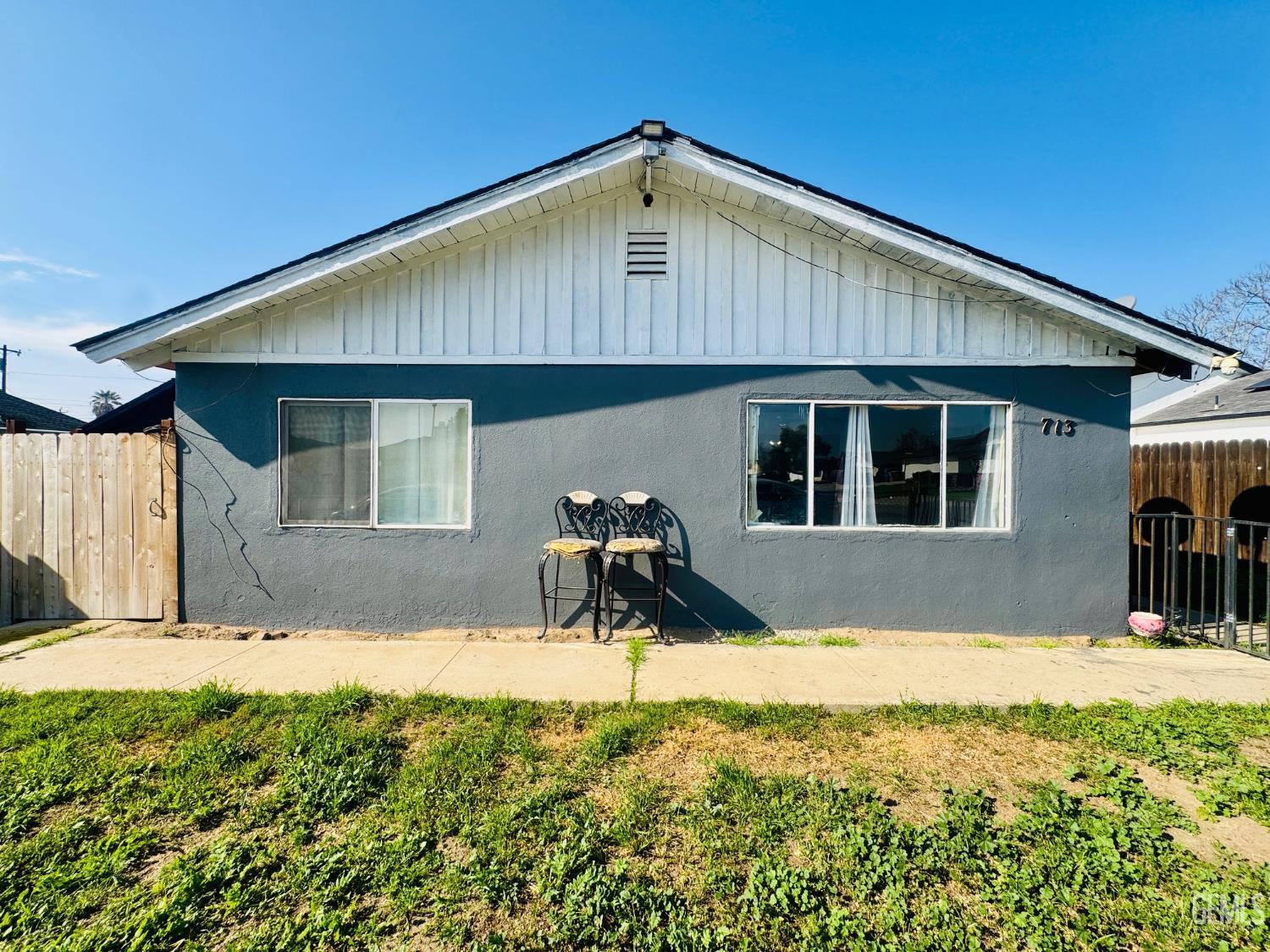 713 Iris St, Bakersfield, CA 93308