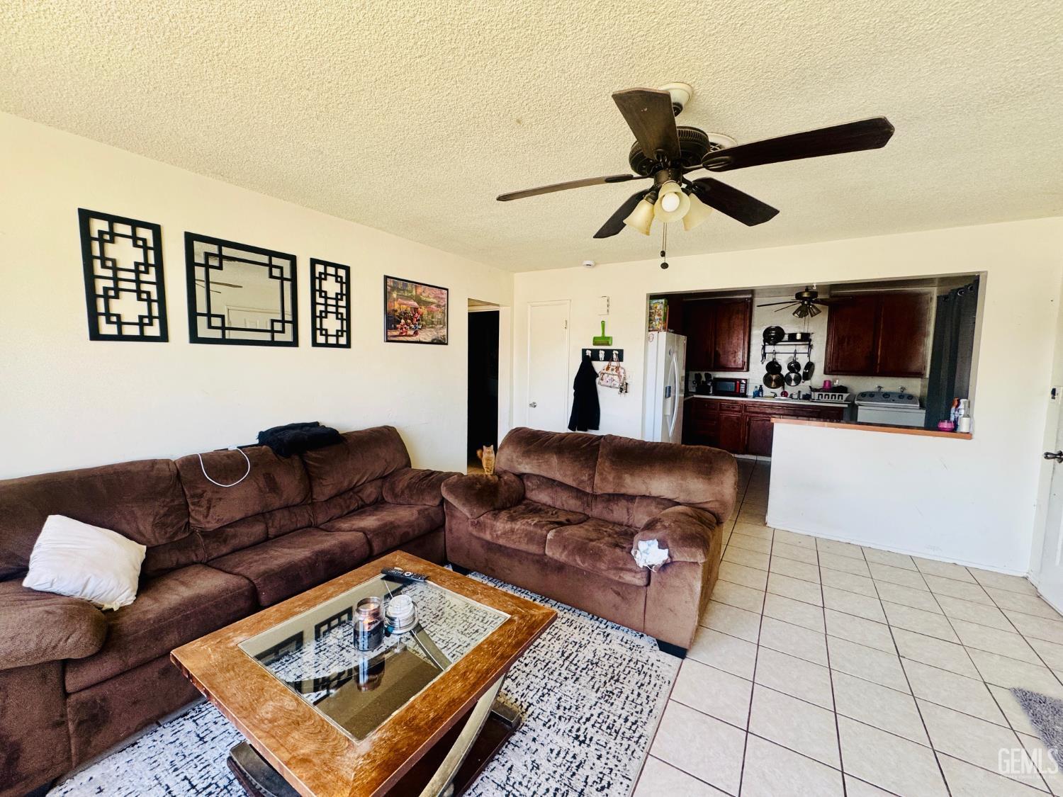 713 Iris St, Bakersfield, CA 93308