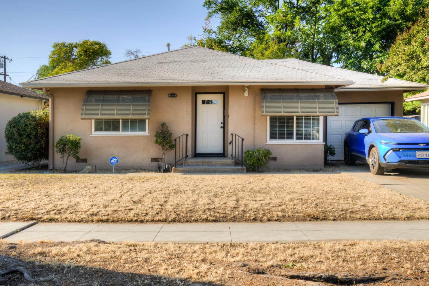1426 W Weldon Ave, Fresno, CA 93705