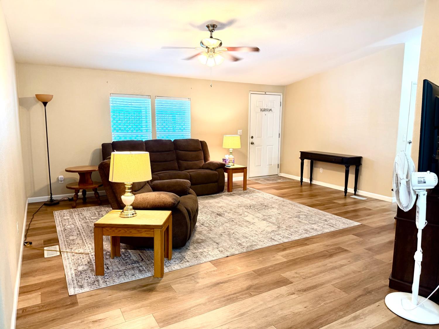 860 E Grangeville Blvd #SP 92, Hanford, CA 93230