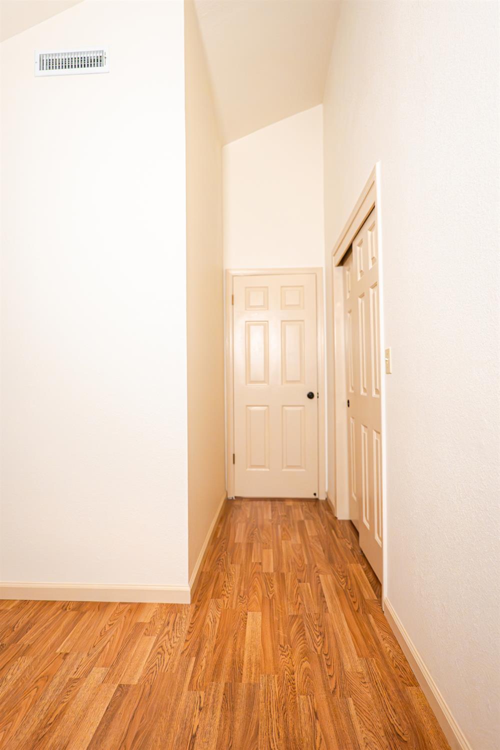 5427 N Aurora Ave, Fresno, CA 93722