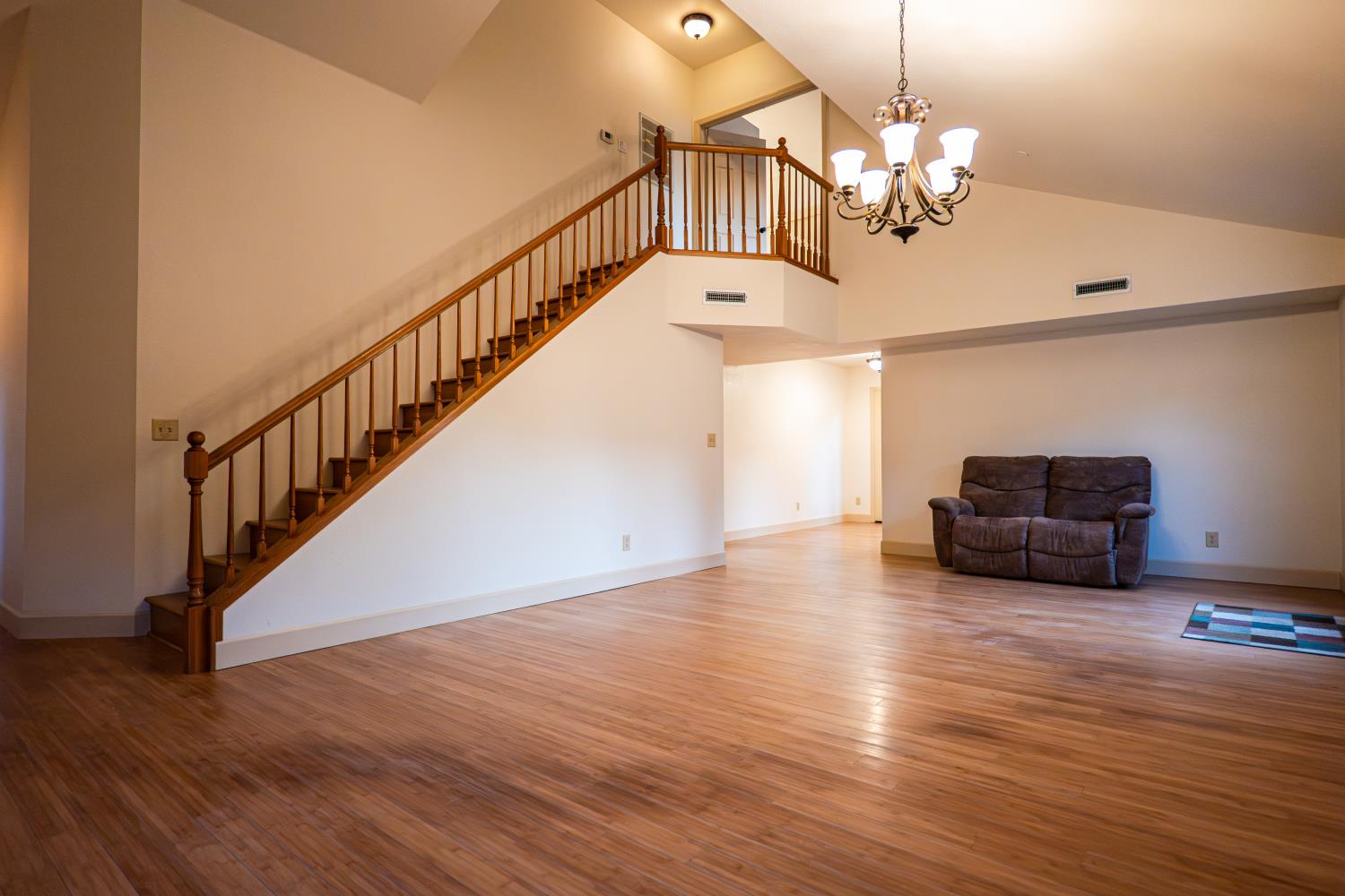 5427 N Aurora Ave, Fresno, CA 93722