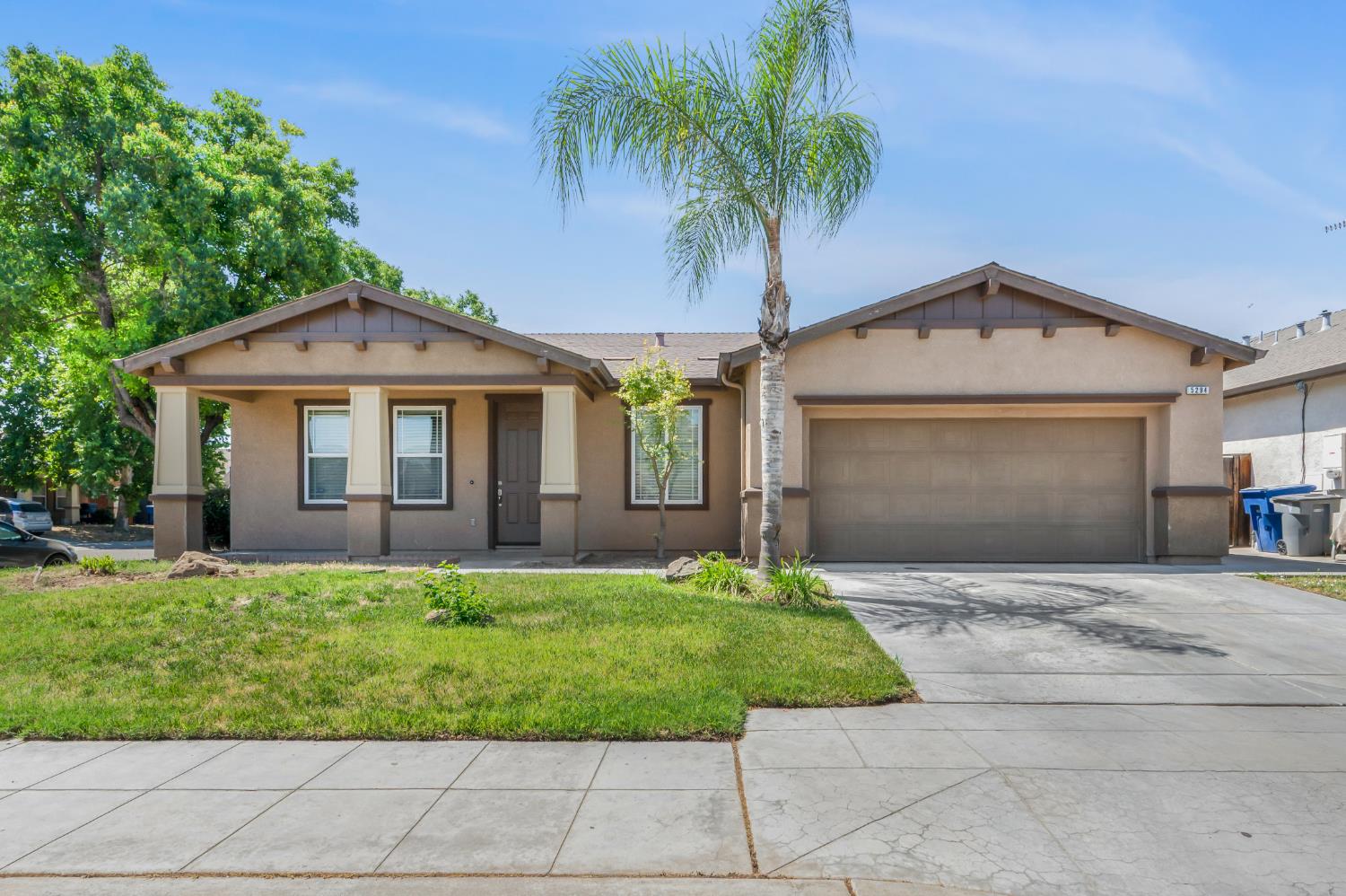 5294 E Geary St, Fresno, CA 93727